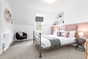 Captivating 4-bed House in Killin