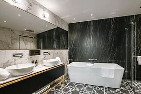 Hotel Ferreus Modern Art Deco
