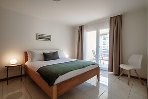 Minusio Apartment