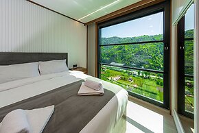 Pavri Suit Bungalov