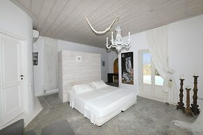 Mykonos Teatro Suites and Villa
