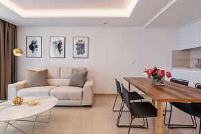 Grand Horizon Luxury Boutique Suites