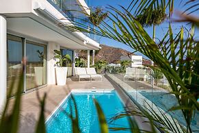 Grand Horizon Luxury Boutique Suites