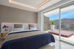 Grand Horizon Luxury Boutique Suites