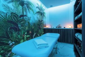 Grand Horizon Luxury Boutique Suites