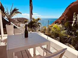 Grand Horizon Luxury Boutique Suites