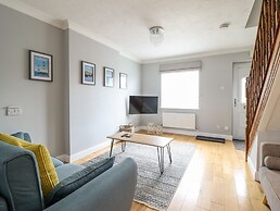 4 Plas Newydd