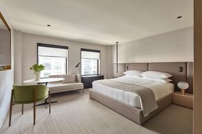 Hotel AKA Alexandria