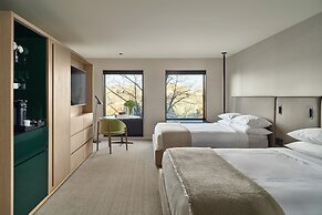 Hotel AKA Alexandria