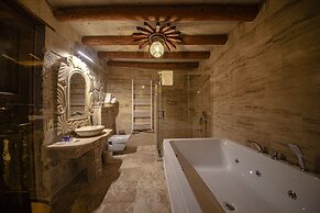 Farmer Cave House