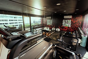 The Gravitique Hotel Khaosan