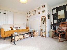 Far Coley Farm & Log Cabin