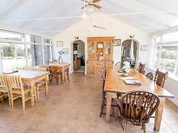 Far Coley Farm & Log Cabin