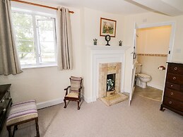 Far Coley Farm & Log Cabin