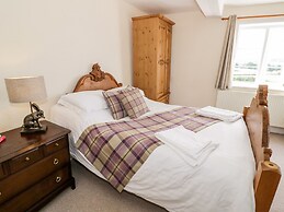 Far Coley Farm & Log Cabin