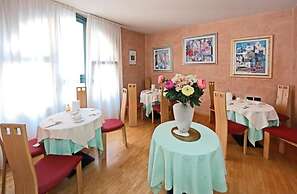 Hotel Contà