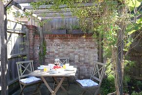 Pebble Beach Cottage, Aldeburgh