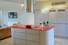 King George Penthouse