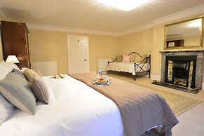 Henstead Hall