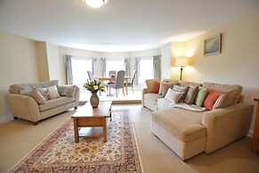 Henstead Hall