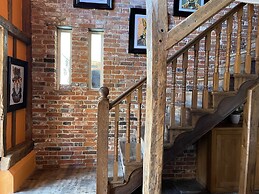 Moat Barn