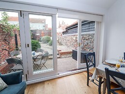 Dolphin Cottage, Southwold