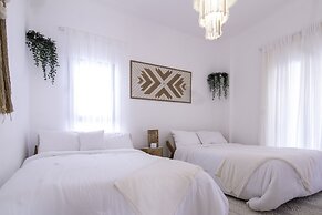 New Beachfront Penthouse by RedAwning