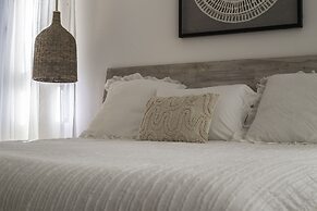 New Beachfront Penthouse by RedAwning