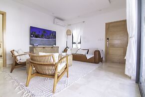 New Beachfront Penthouse by RedAwning