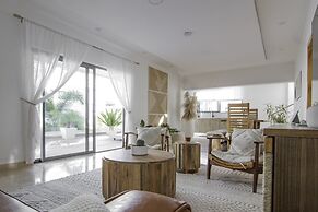 New Beachfront Penthouse by RedAwning