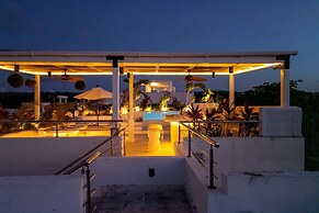 New Beachfront Penthouse by RedAwning