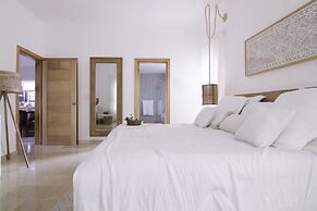 New Beachfront Penthouse by RedAwning