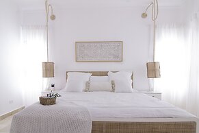 New Beachfront Penthouse by RedAwning