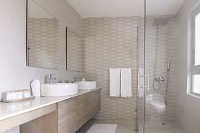 New Beachfront Penthouse by RedAwning