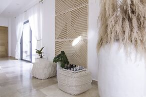 New Beachfront Penthouse by RedAwning