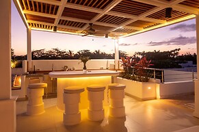 New Beachfront Penthouse by RedAwning