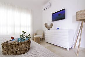 New Beachfront Penthouse by RedAwning