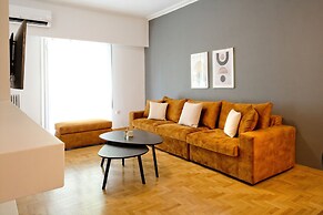 Elegant Big Apartment in Athens With Balcony