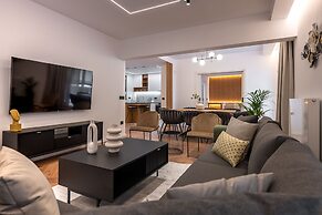 Phaedrus Living: Luxury Penthouse Ploutarchou