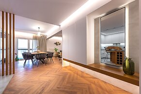 Phaedrus Living: Luxury Penthouse Ploutarchou