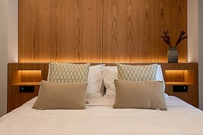 Phaedrus Living: Luxury Penthouse Ploutarchou