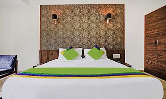 Treebo Varsha Palace