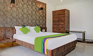 Treebo Varsha Palace