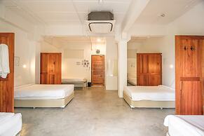 The Dearly Koh Tao Hostel