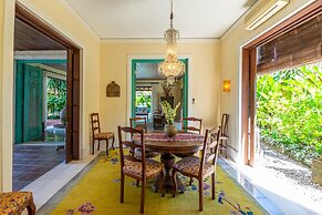 Villa Angsa by Nakula