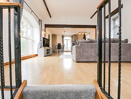 Coach House
