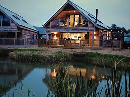 Lake View Lodge
