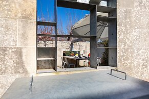 2732 Suite More by Barbarhouse