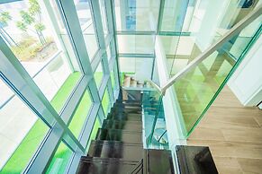 Nasma Luxury Stays - Al Raha Lofts 2