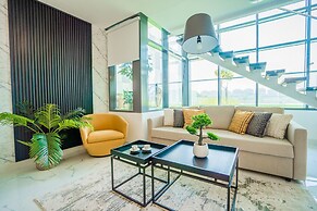 Nasma Luxury Stays - Al Raha Lofts 2